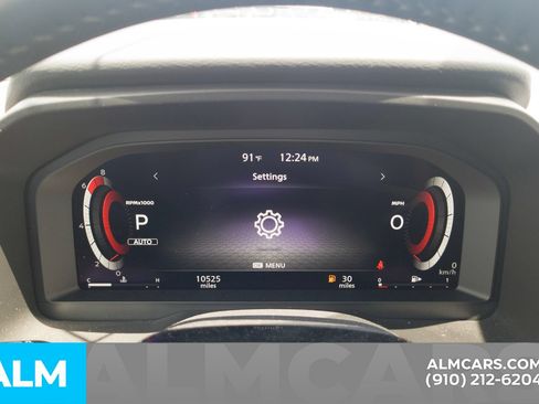 Used 2025 Nissan Rogue SL AWD/4WD image 31