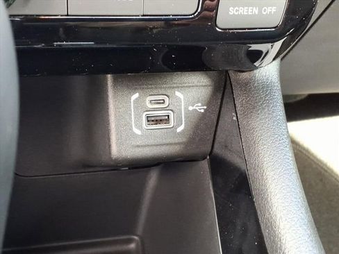 New 2026 Jeep Compass Latitude image 10