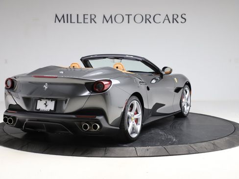 Certified 2020 Ferrari Portofino RWD image 8