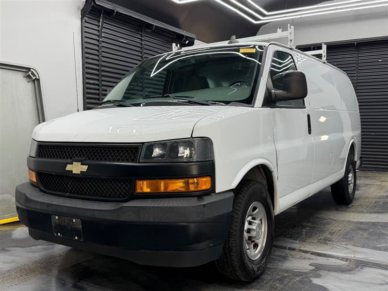 Used 2020 Chevrolet Express 2500 RWD image 1