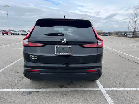 Used 2024 Honda CR-V EX image 3