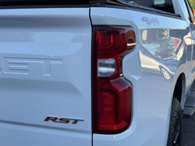 Used 2023 Chevrolet Silverado 1500 RST w/ Convenience Package II AWD/4WD image 15