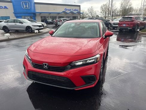 Used 2023 Honda Civic EX image 2