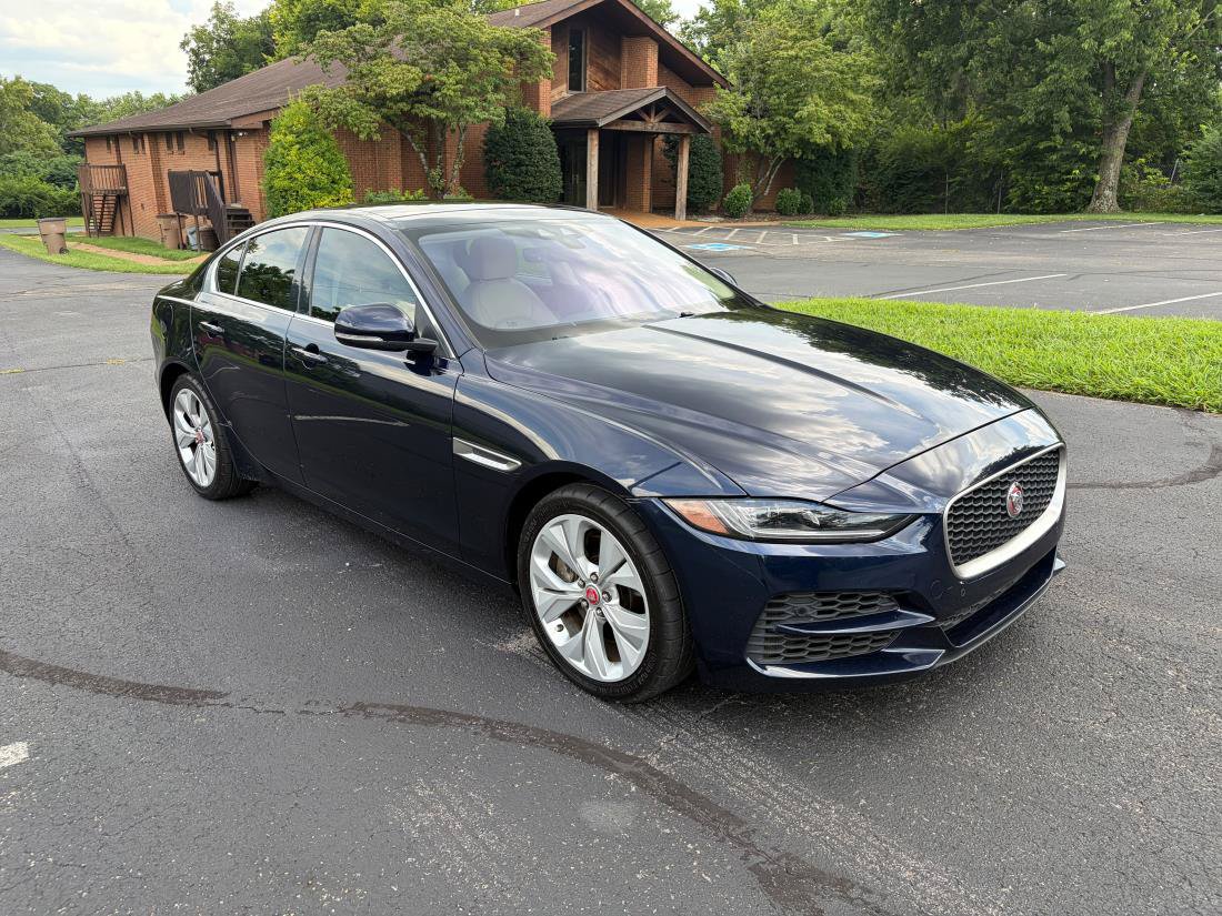 Used 2020 Jaguar XE S RWD image 3