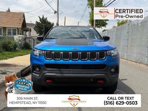 Used 2025 Jeep Compass Trailhawk AWD/4WD image 1