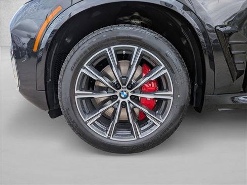 Used 2026 BMW X5 xDrive40i w/ M Sport Package AWD/4WD image 10