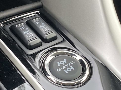 Used 2024 Mitsubishi Eclipse Cross LE image 29