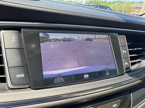 Used 2020 Buick Enclave Premium w/ Sun and Sites Package FWD image 30
