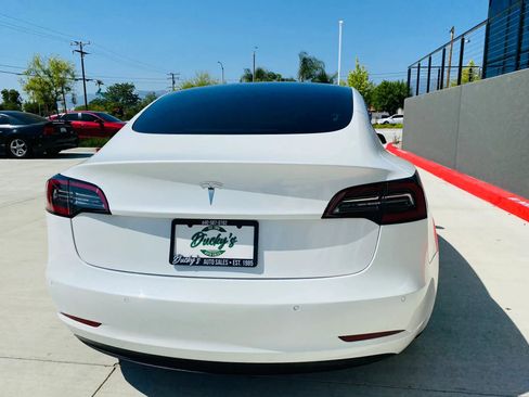 Used 2021 Tesla Model 3 Standard Range Plus RWD image 2