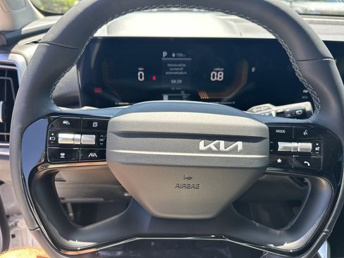 New 2026 Kia Sorento LX FWD image 16