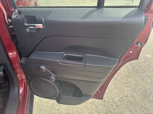 Used 2015 Jeep Patriot Sport FWD image 25