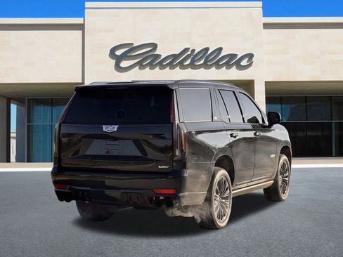 Certified 2024 Cadillac Escalade V w/ LPO, ONYX Package image 4