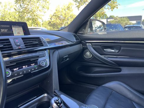 Used 2018 BMW M4 Coupe RWD image 29