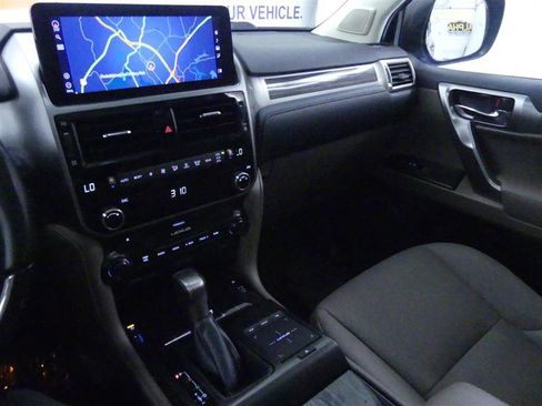Used 2022 Lexus GX 460 Premium image 15
