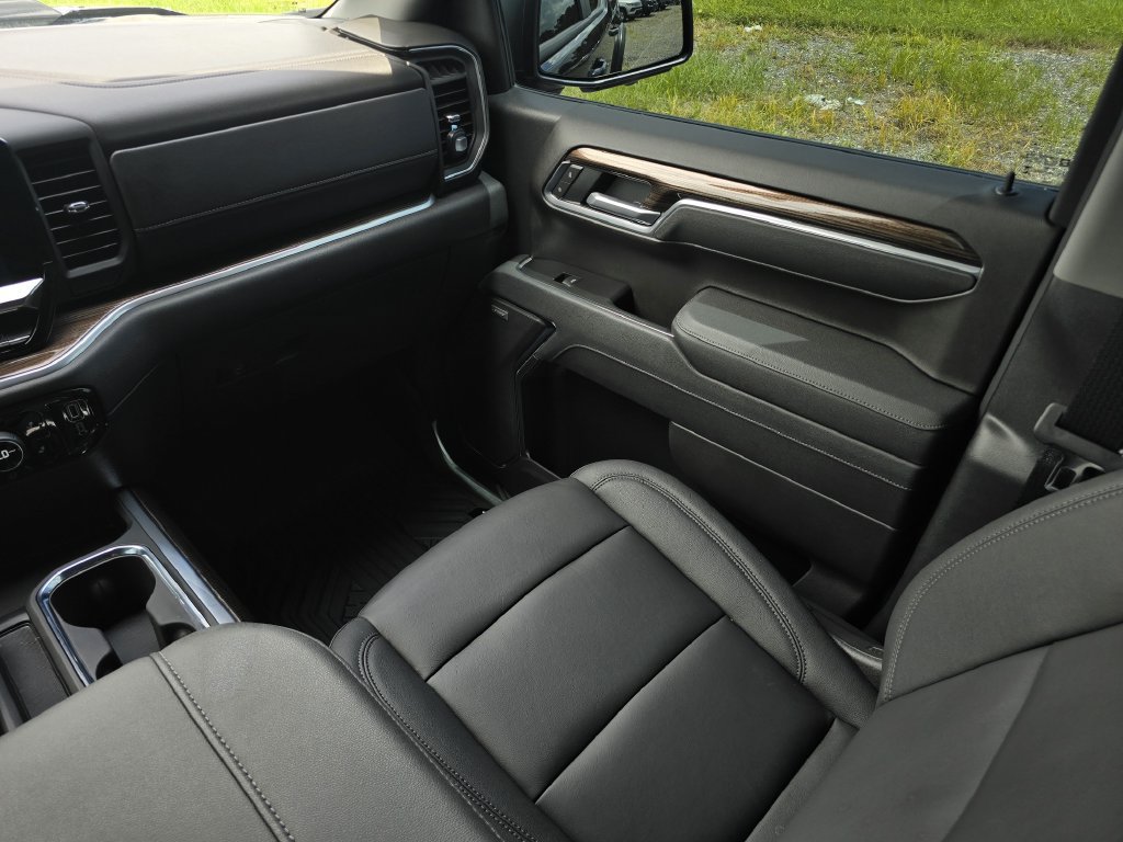 Used 2026 Chevrolet Silverado 1500 LT Trail Boss w/ LT Trail Boss Premium Package AWD/4WD image 20