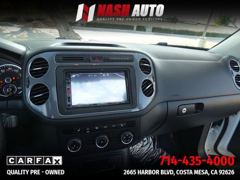 Used 2017 Volkswagen Tiguan Wolfsburg Edition FWD image 63