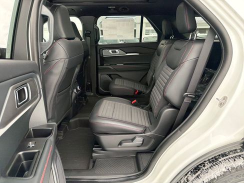 New 2026 Ford Explorer ST-Line w/ ST-Line Street Pack image 25