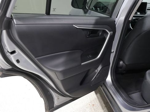 Used 2023 Toyota RAV4 LE AWD/4WD image 17