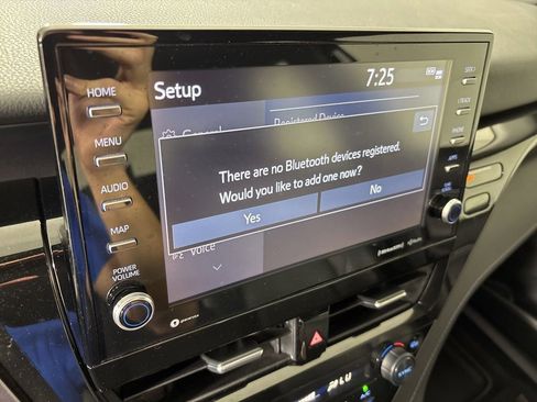 Used 2024 Toyota Camry XLE FWD image 26
