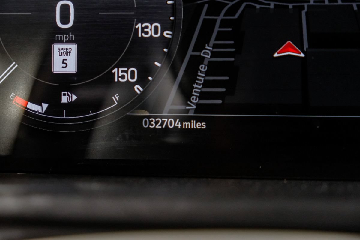 Used 2024 Land Rover Defender 110 S AWD/4WD image 20