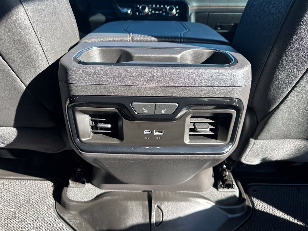 Used 2024 GMC Sierra 1500 AT4 w/ Technology Package AWD/4WD image 26