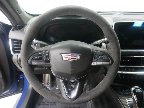 Used 2023 Cadillac CT5 V w/ Platinum Package RWD image 19