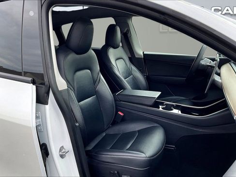 Used 2020 Tesla Model Y Long Range image 7