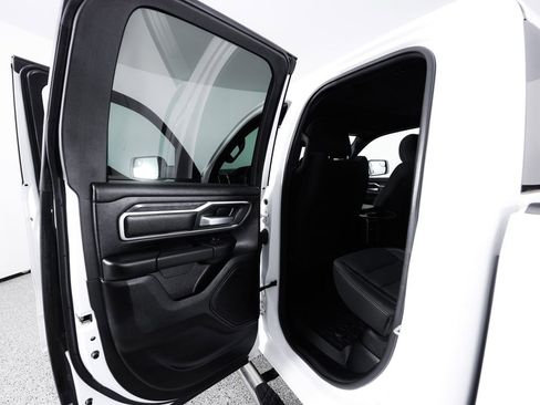Used 2022 RAM 1500 Big Horn AWD/4WD image 15