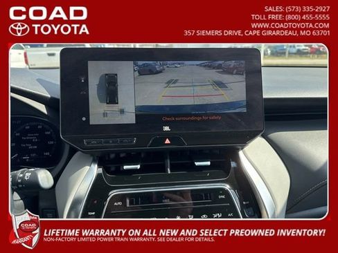 Certified 2024 Toyota Venza Limited image 11