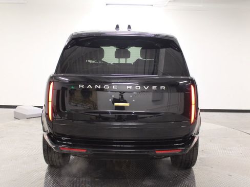 Used 2024 Land Rover Range Rover SE image 6