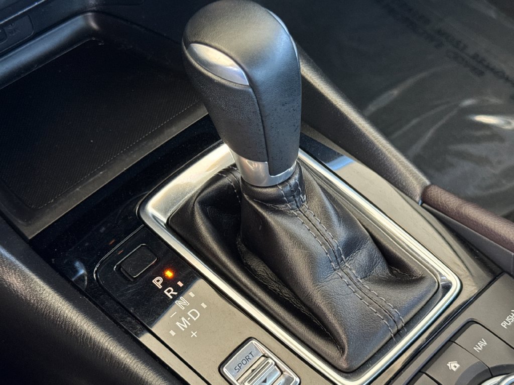 Used 2017 MAZDA MAZDA3 Touring FWD image 19