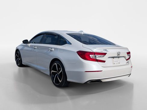 Used 2019 Honda Accord Sport image 4