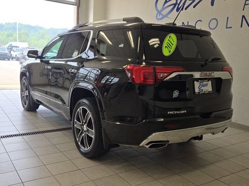 Used 2017 GMC Acadia Denali w/ Technology Package FWD image 12