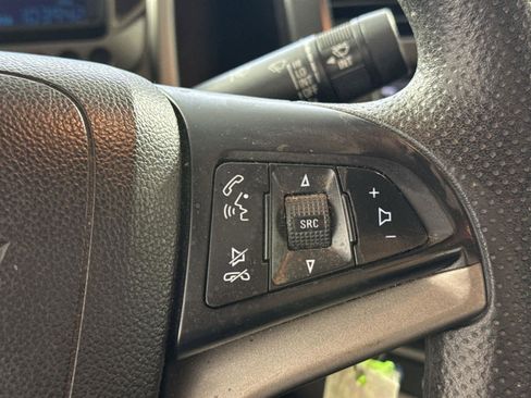 Used 2015 Chevrolet Sonic LT image 24