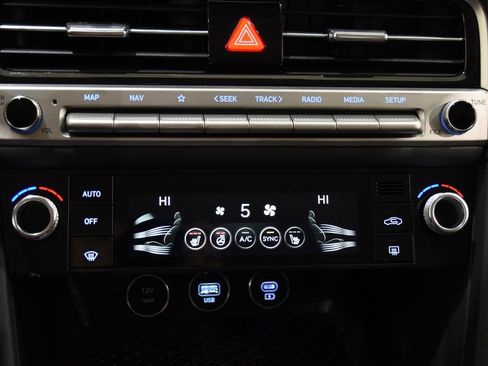 New 2026 Genesis G70 2.5T AWD/4WD image 18