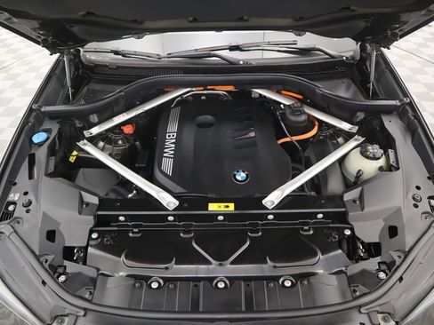 Certified 2024 BMW X5 xDrive50e w/ Premium Package image 30