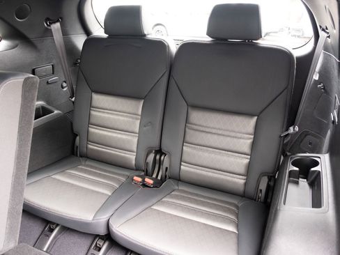 Used 2017 Kia Sorento SX image 24