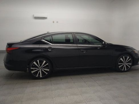 Used 2022 Nissan Altima 2.0 SR FWD image 10