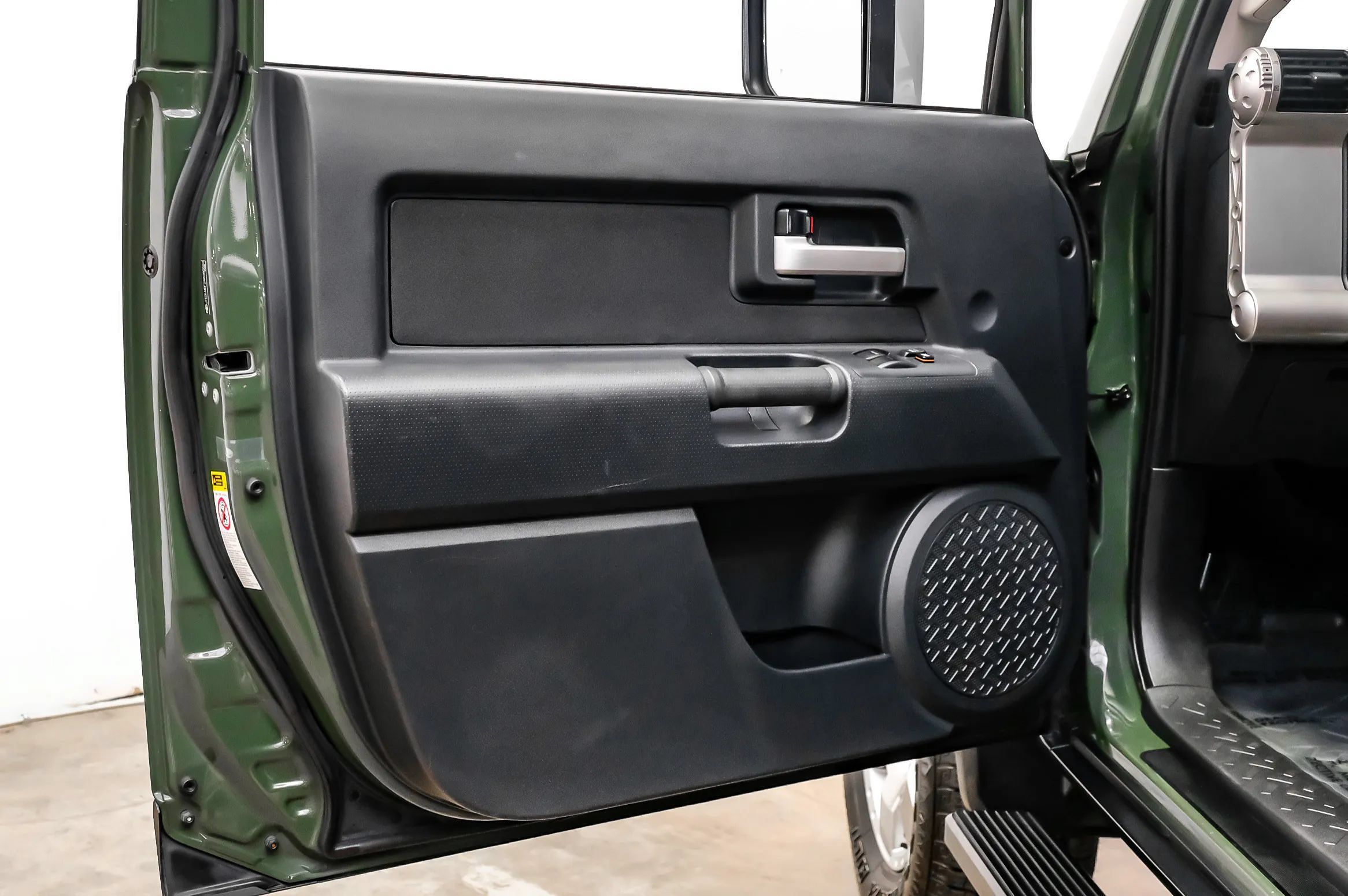 Used 2010 Toyota FJ Cruiser 4WD image 30