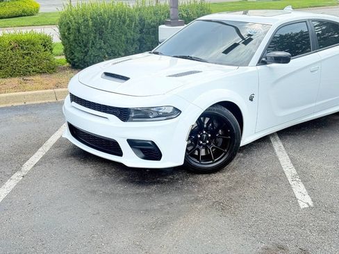 Used 2023 Dodge Charger SRT Hellcat RWD image 3