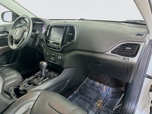 Used 2019 Jeep Cherokee Limited w/ Luxury Group image 27