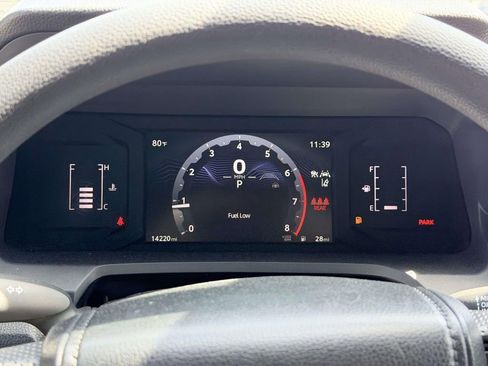 Certified 2024 Toyota Tacoma SR5 AWD/4WD image 9