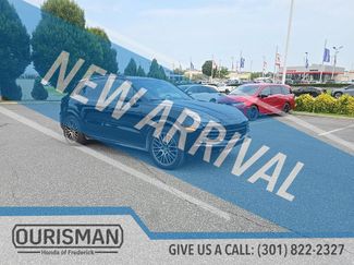 Used 2022 Porsche Cayenne Platinum Edition AWD/4WD video 1