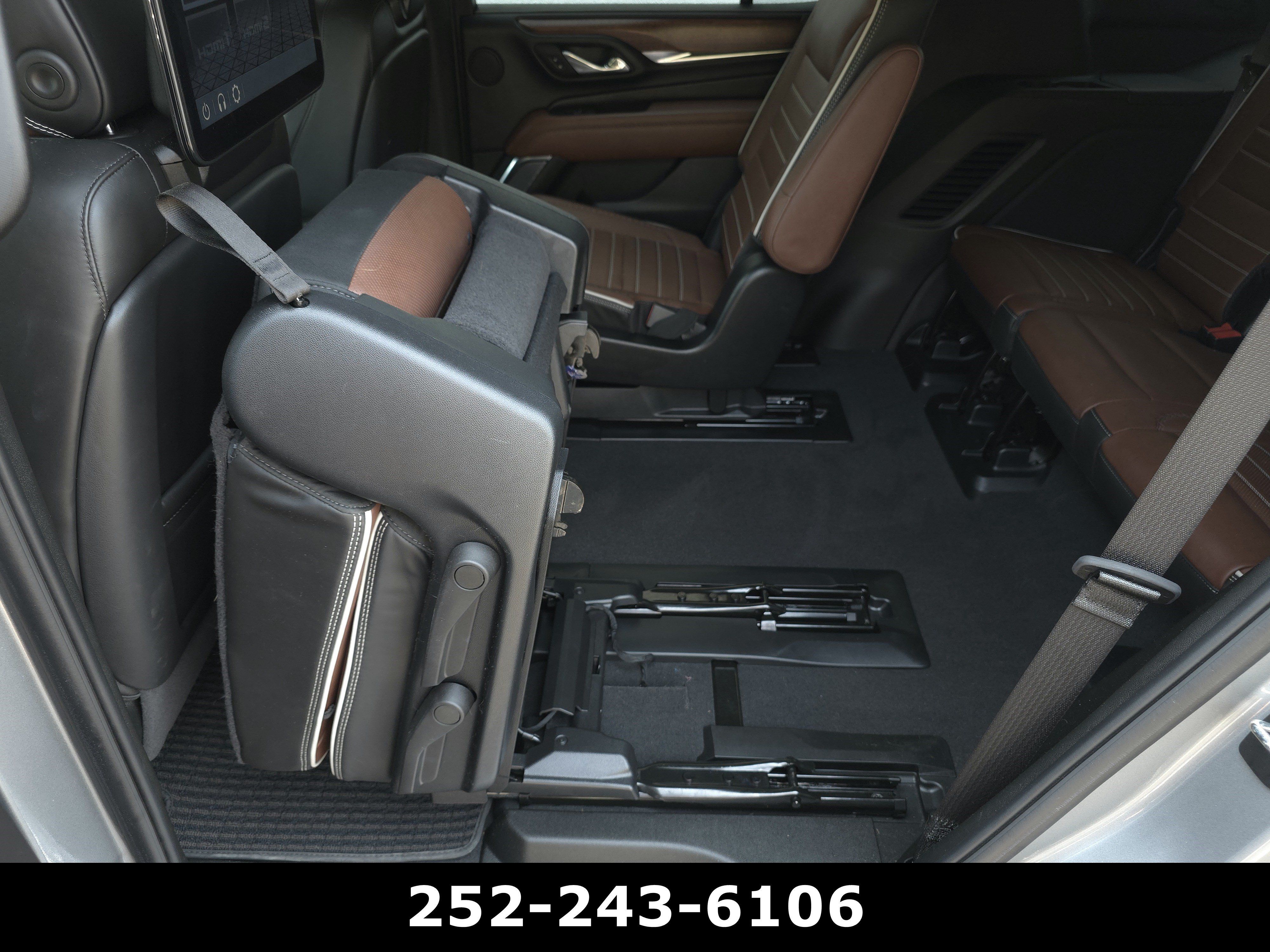 Used 2024 GMC Yukon Denali Ultimate AWD/4WD image 33