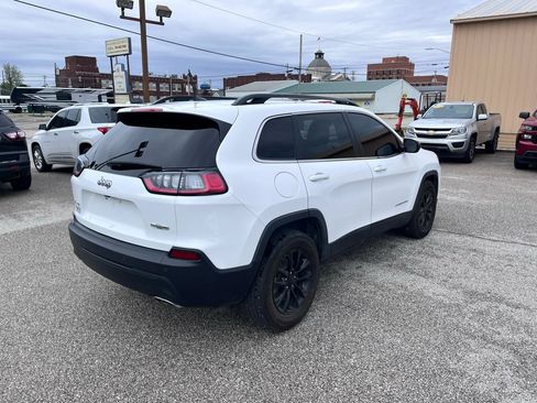 Used 2022 Jeep Cherokee Latitude Lux AWD/4WD image 3