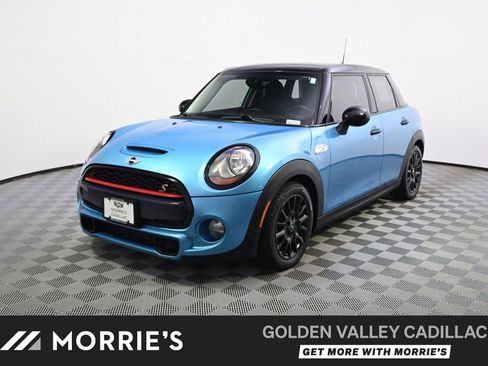 Used 2017 MINI Cooper S FWD image 1