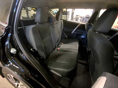 Used 2017 Toyota RAV4 LE w/ Carpet Mat Package image 19