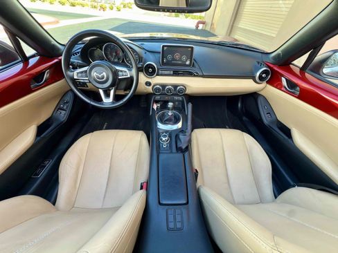 Used 2016 MAZDA MX-5 Miata Grand Touring RWD image 42