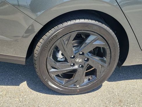 New 2026 Hyundai Elantra Sport FWD image 27