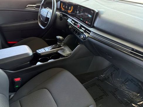 Used 2026 Kia Sportage LX FWD image 19